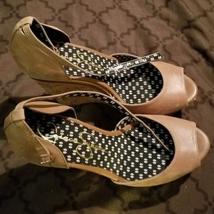 Jessica Simpson Wedges